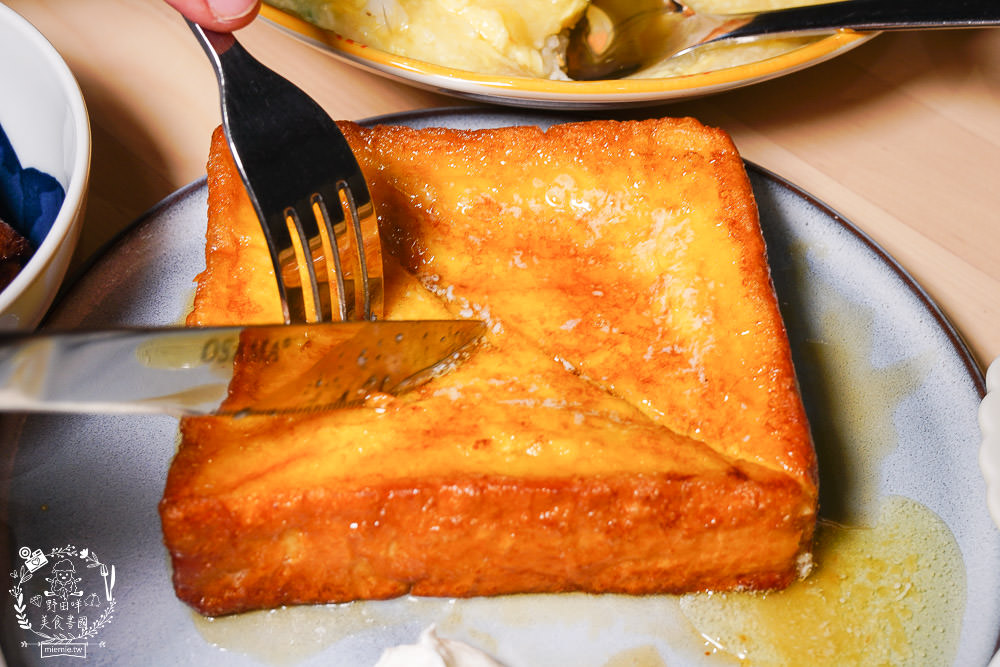 高雄[貓之家俱樂部]正港香港人經營的港式餐廳!寵物友善餐廳!還有貓咪出沒唷~