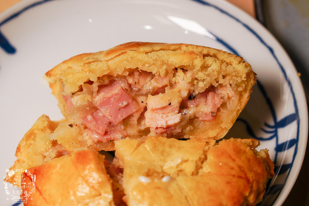 高雄[貓之家俱樂部]正港香港人經營的港式餐廳!寵物友善餐廳!還有貓咪出沒唷~