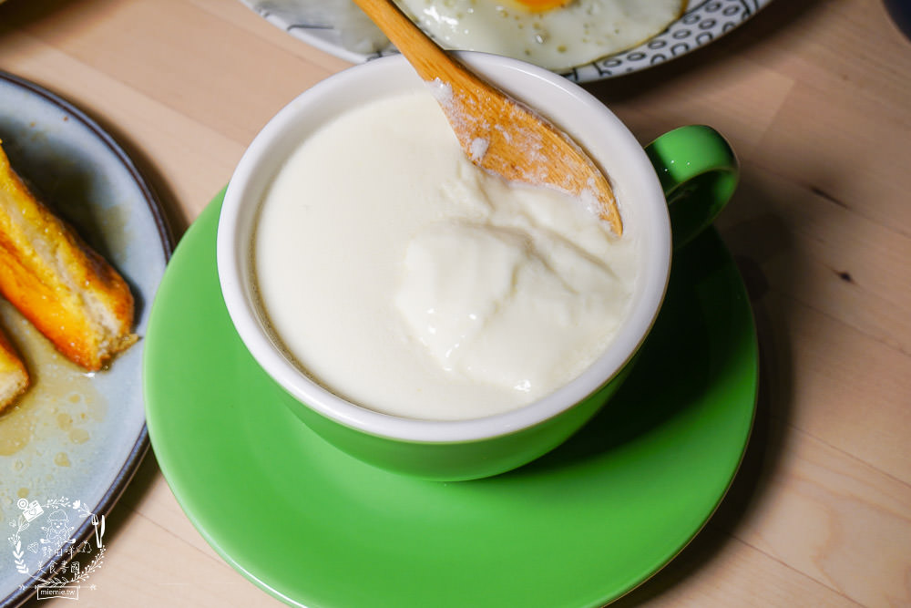 高雄[貓之家俱樂部]正港香港人經營的港式餐廳!寵物友善餐廳!還有貓咪出沒唷~