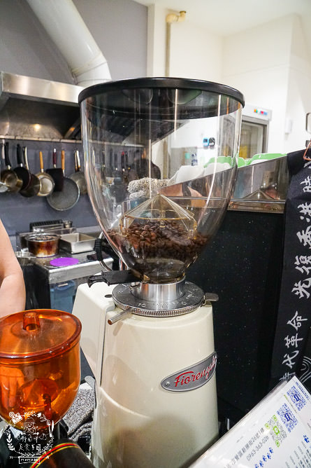 高雄[貓之家俱樂部]正港香港人經營的港式餐廳!寵物友善餐廳!還有貓咪出沒唷~