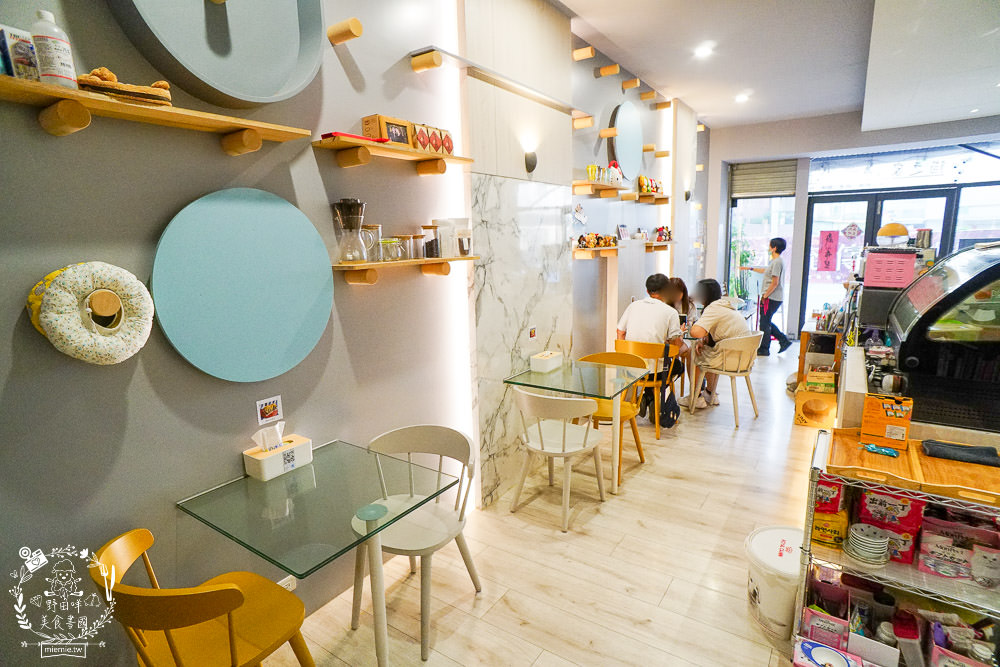 高雄[貓之家俱樂部]正港香港人經營的港式餐廳!寵物友善餐廳!還有貓咪出沒唷~