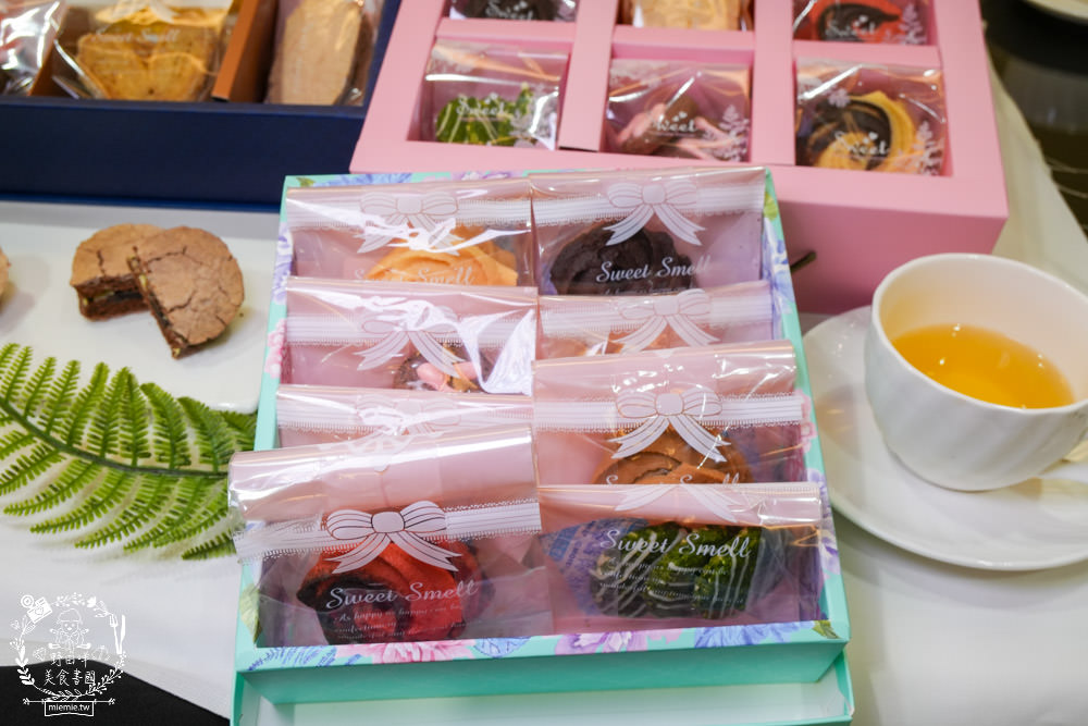 高雄喜餅推薦[貝爾歐洲皇室手工餅乾]高雄超精美奢華的手工餅乾禮盒!喜餅開箱文