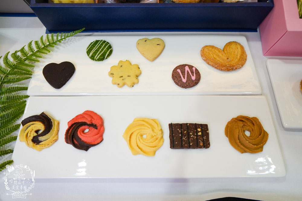 高雄喜餅推薦[貝爾歐洲皇室手工餅乾]高雄超精美奢華的手工餅乾禮盒!喜餅開箱文