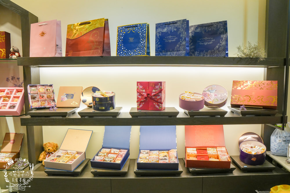 高雄喜餅推薦[貝爾歐洲皇室手工餅乾]高雄超精美奢華的手工餅乾禮盒!喜餅開箱文