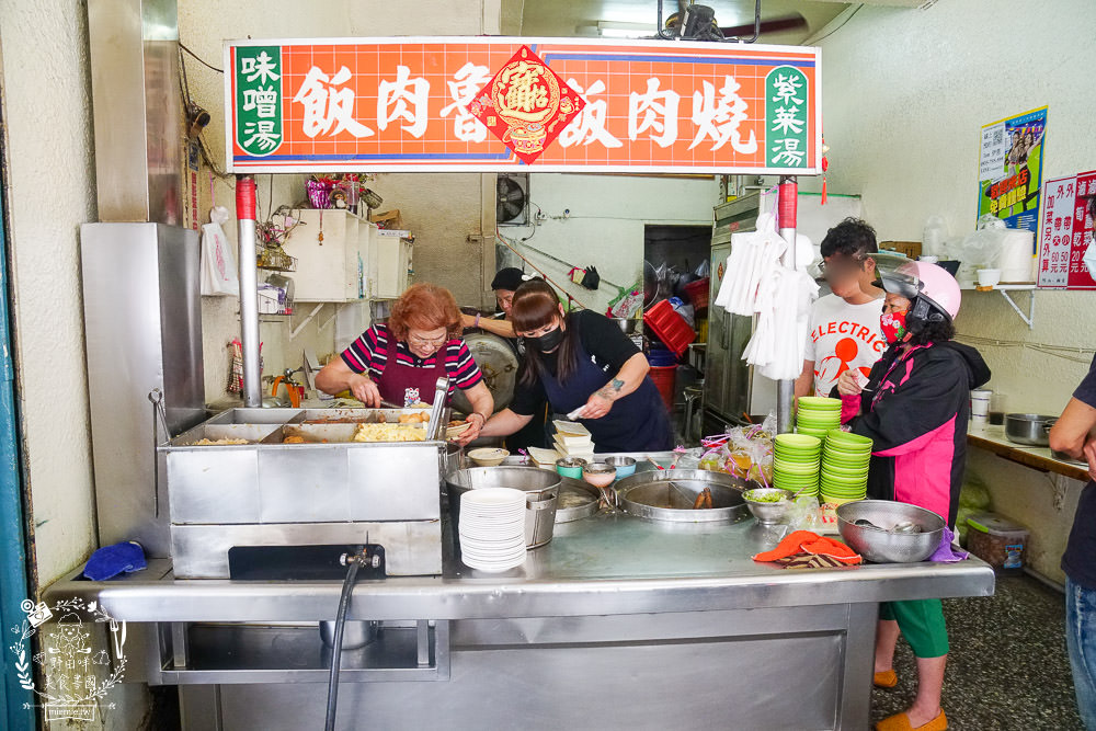 高雄賀家燒肉飯滷肉飯!清晨可以當早餐的排隊小吃?平日也大排長龍的高CP值燒肉飯! - 第10張圖 高雄賀家燒肉飯滷肉飯!清晨可以當早餐的排隊小吃?平日也大排長龍的高CP值燒肉飯!