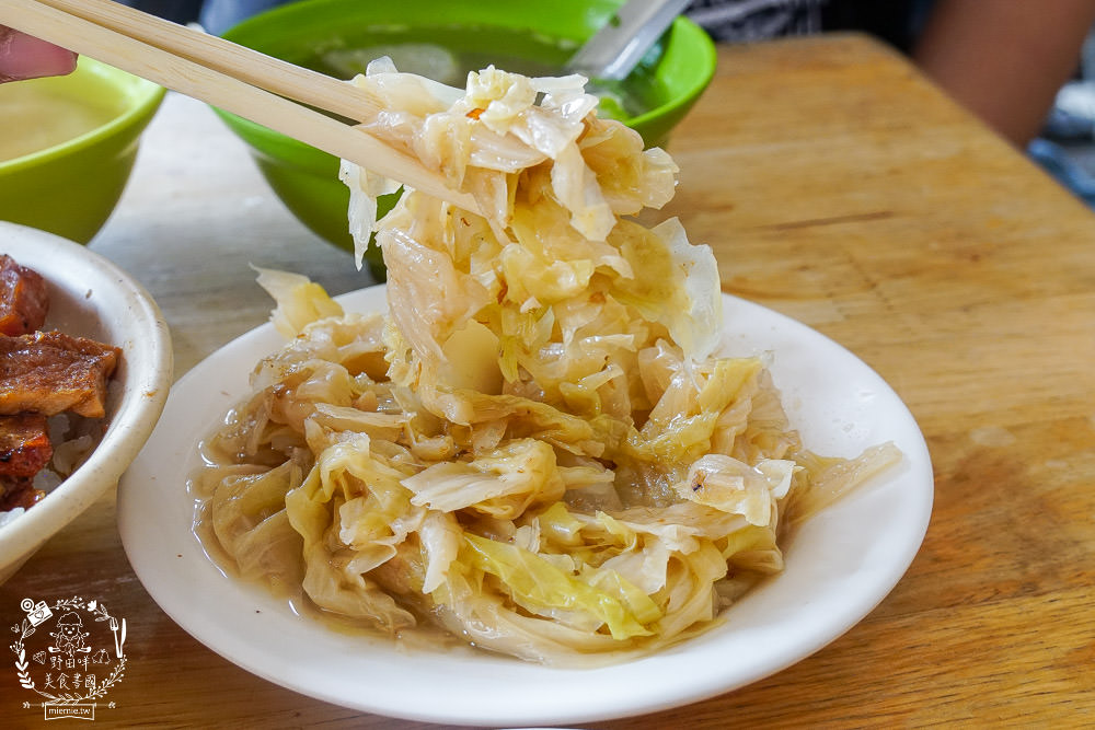 高雄賀家燒肉飯滷肉飯!清晨可以當早餐的排隊小吃?平日也大排長龍的高CP值燒肉飯! - 第26張圖 高雄賀家燒肉飯滷肉飯!清晨可以當早餐的排隊小吃?平日也大排長龍的高CP值燒肉飯!