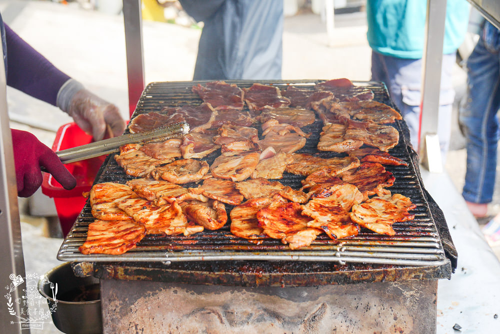 高雄賀家燒肉飯滷肉飯!清晨可以當早餐的排隊小吃?平日也大排長龍的高CP值燒肉飯! - 第8張圖 高雄賀家燒肉飯滷肉飯!清晨可以當早餐的排隊小吃?平日也大排長龍的高CP值燒肉飯!