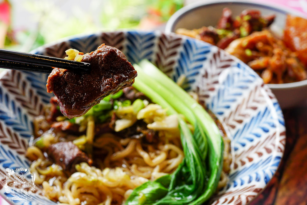 恆春美食[賀her巷弄食間]復古又帶點freestyle的炫彩餐館