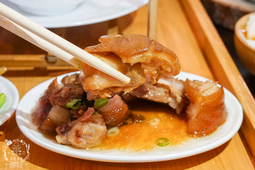 美濃粄條推薦[軒味屋彩色粄條]超人氣純天然的美濃彩色粄條!繽紛色彩吸睛好拍照!高CP值讓人讚不絕口~