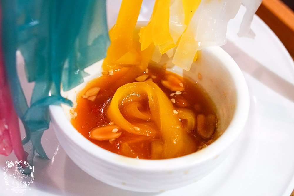 美濃粄條推薦[軒味屋彩色粄條]超人氣純天然的美濃彩色粄條!繽紛色彩吸睛好拍照!高CP值讓人讚不絕口~