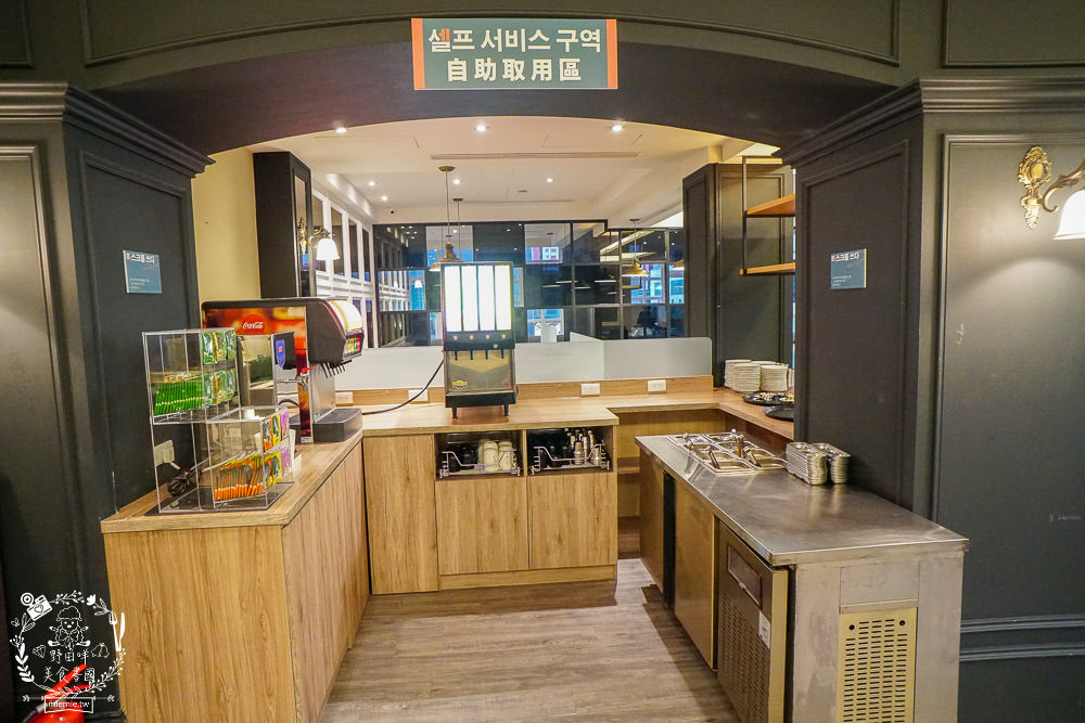 火鍋第一品牌「樂多多集團」旗下爆紅名店辛韓道，來高雄開了韓式料理！辛韓道韓式餐酒館！高貴精緻的華麗裝潢！韓國小菜免費吃到飽？