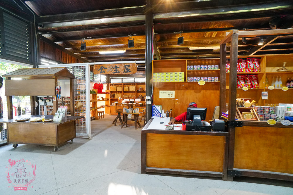 嘉義[逐鹿傳說梅花鹿園區]超可愛的梅花鹿餵食體驗!親子旅遊的好去處!