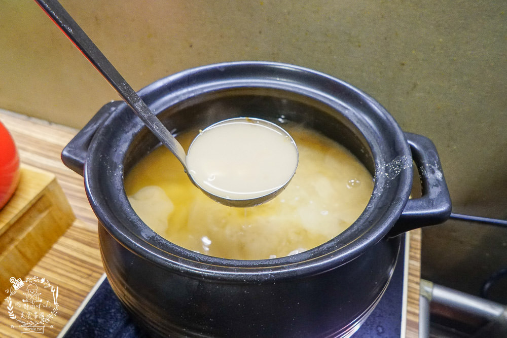 高雄[進吉泰國蝦海鮮炭烤吃到飽]鮮魚+牡蠣+現切肉片爽爽吃！