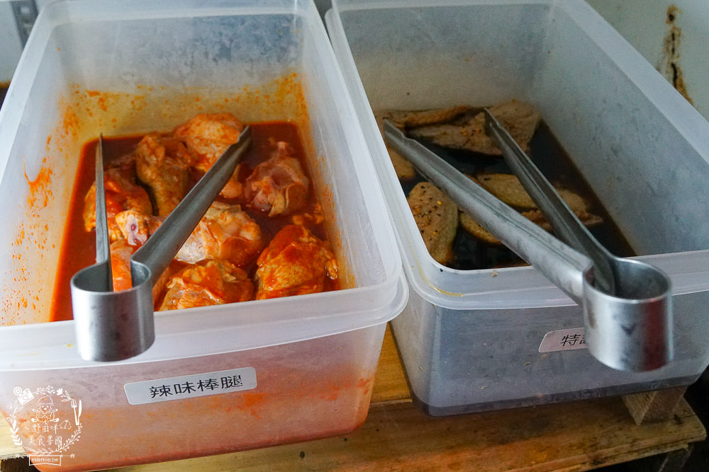 高雄[進吉泰國蝦海鮮炭烤吃到飽]鮮魚+牡蠣+現切肉片爽爽吃！