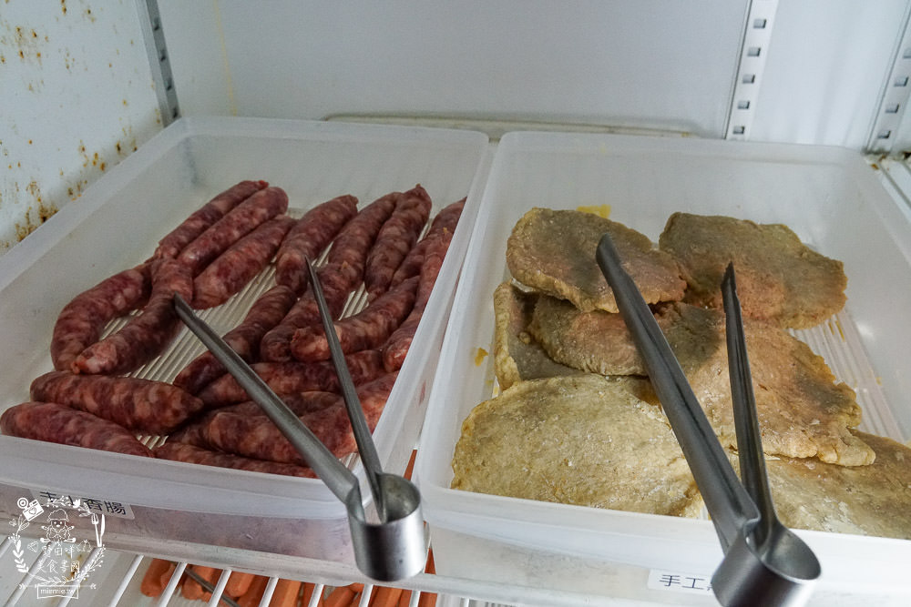 高雄[進吉泰國蝦海鮮炭烤吃到飽]鮮魚+牡蠣+現切肉片爽爽吃！