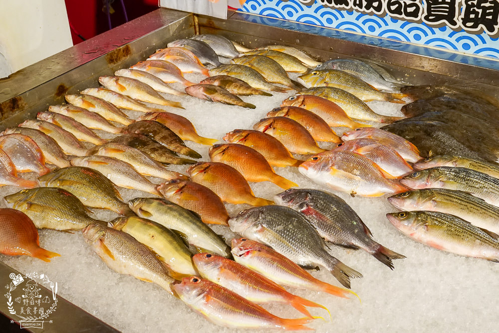 高雄[進吉泰國蝦海鮮炭烤吃到飽]鮮魚+牡蠣+現切肉片爽爽吃！