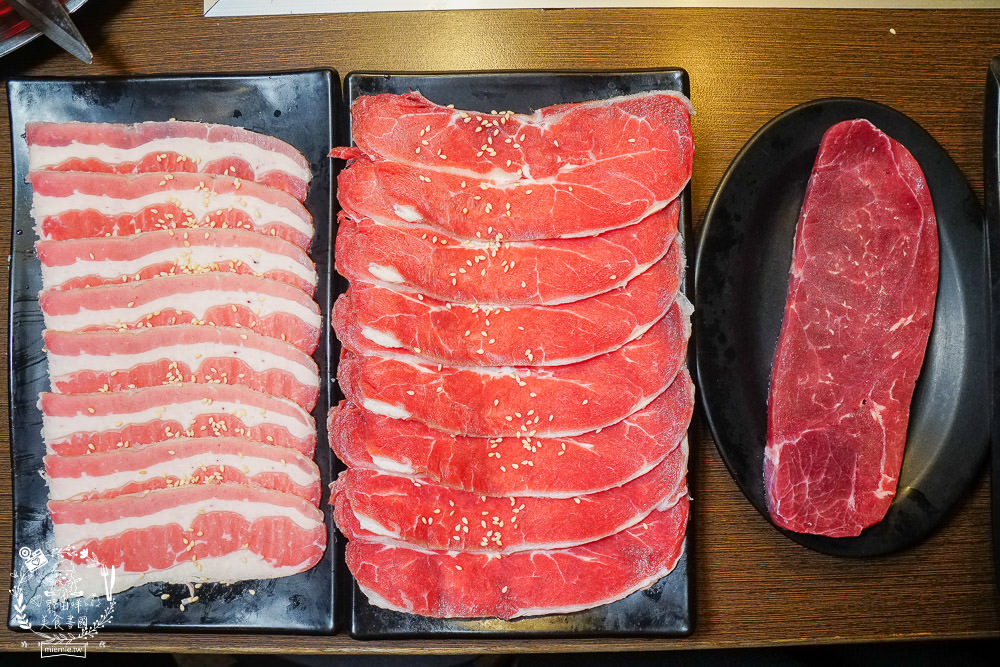 高雄[進吉泰國蝦海鮮炭烤吃到飽]鮮魚+牡蠣+現切肉片爽爽吃！