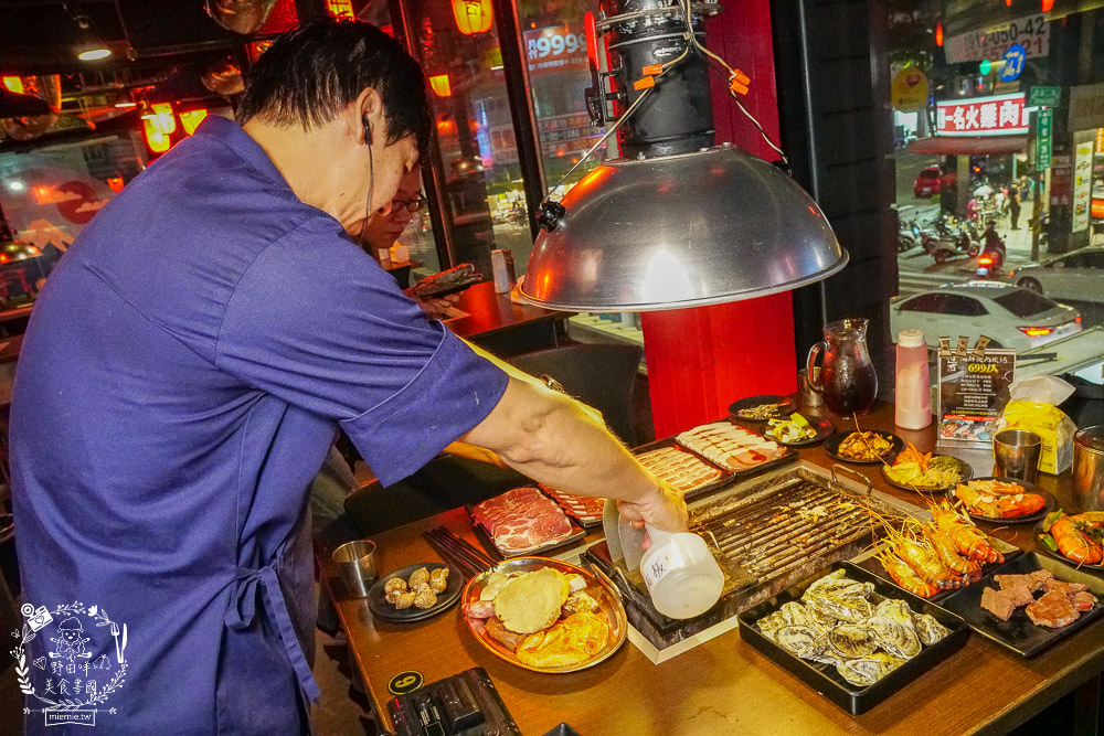 高雄[進吉泰國蝦海鮮炭烤吃到飽]鮮魚+牡蠣+現切肉片爽爽吃！