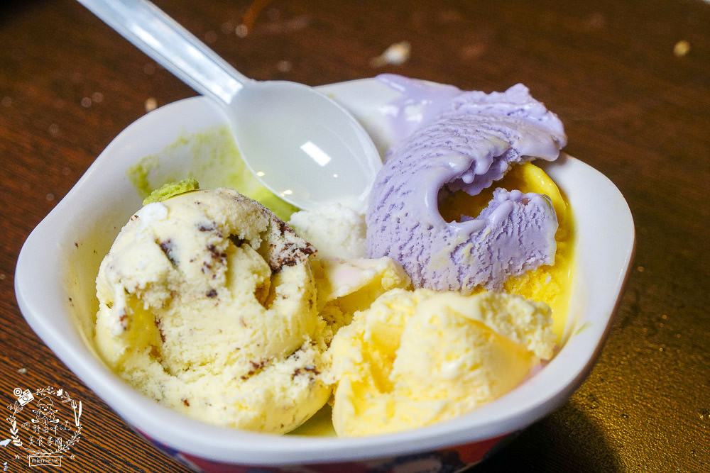 高雄[進吉泰國蝦海鮮炭烤吃到飽]鮮魚+牡蠣+現切肉片爽爽吃！