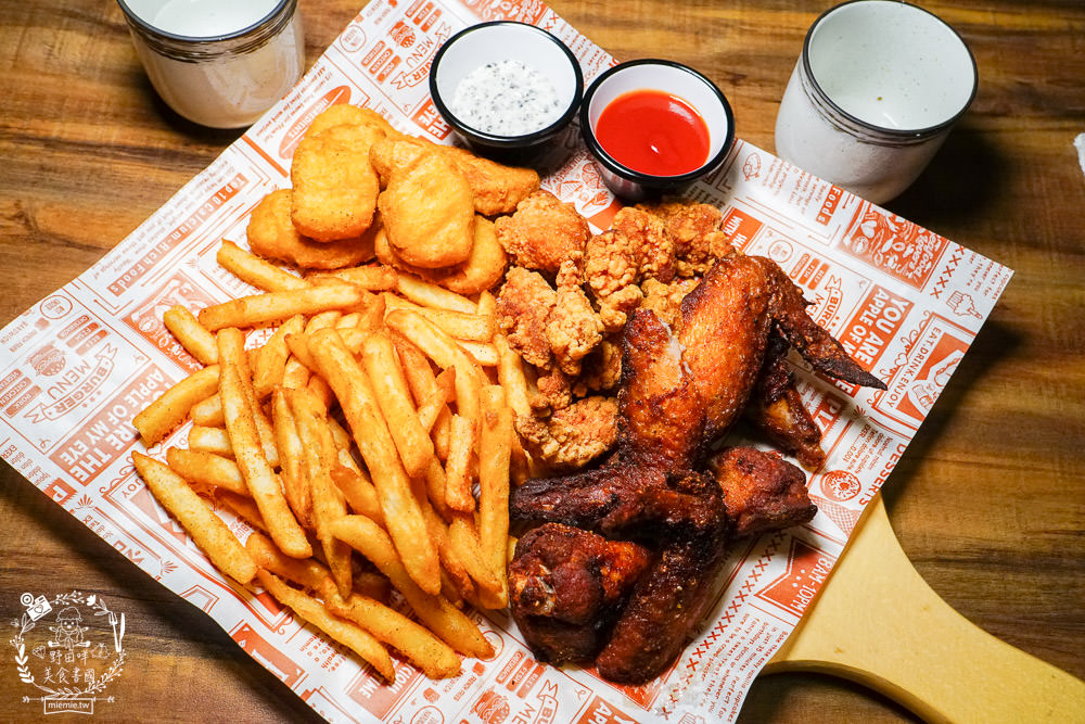 高雄酒吧推薦[酌Bar]古香古色的詩意調酒+超厲害的梅菜飄香肉燥飯銷魂推薦!