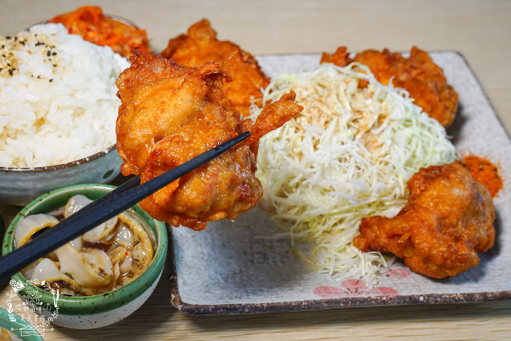 高雄[金鯱家名古屋豬排]爆炸美味的豬排與唐揚炸雞!連討厭炸物的人都不討厭?