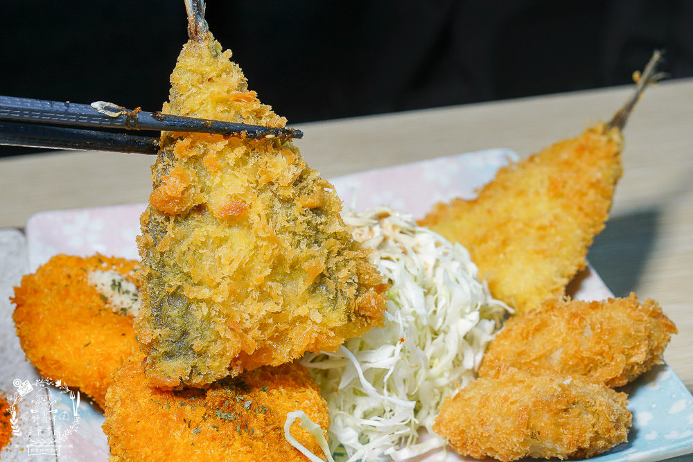 高雄[金鯱家名古屋豬排]爆炸美味的豬排與唐揚炸雞!連討厭炸物的人都不討厭?