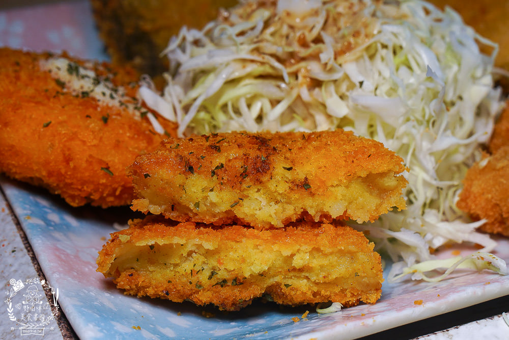 高雄[金鯱家名古屋豬排]爆炸美味的豬排與唐揚炸雞!連討厭炸物的人都不討厭?