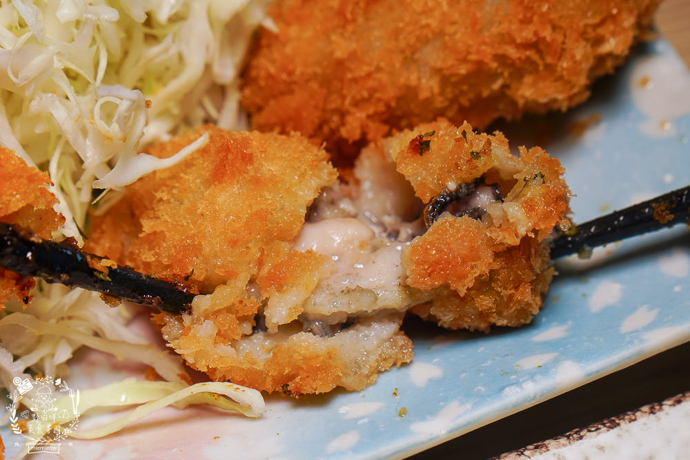 高雄[金鯱家名古屋豬排]爆炸美味的豬排與唐揚炸雞!連討厭炸物的人都不討厭?