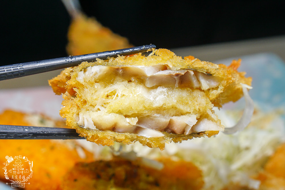 高雄[金鯱家名古屋豬排]爆炸美味的豬排與唐揚炸雞!連討厭炸物的人都不討厭?