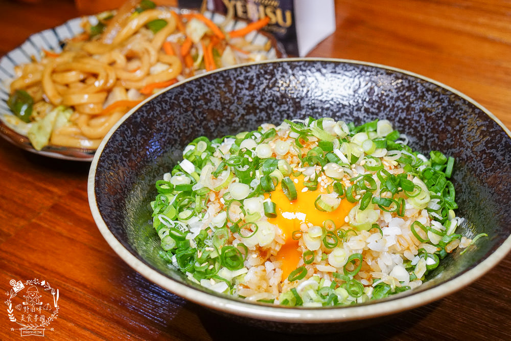 高雄串燒推薦[金鶴串場]10元串串人氣必點!餘味繞舌的月見蔥花丼