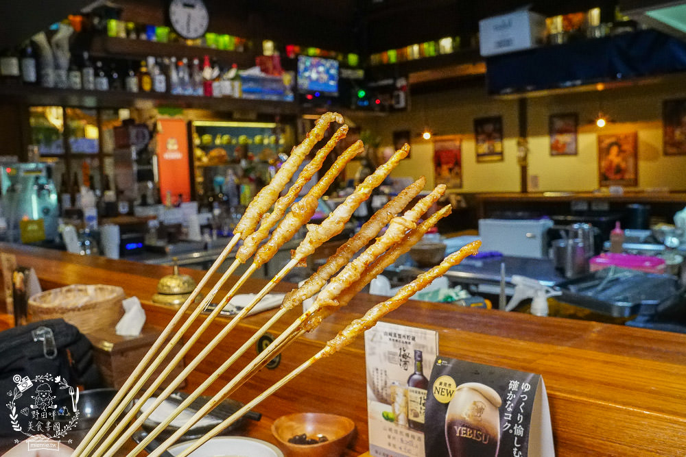 高雄串燒推薦[金鶴串場]10元串串人氣必點!餘味繞舌的月見蔥花丼