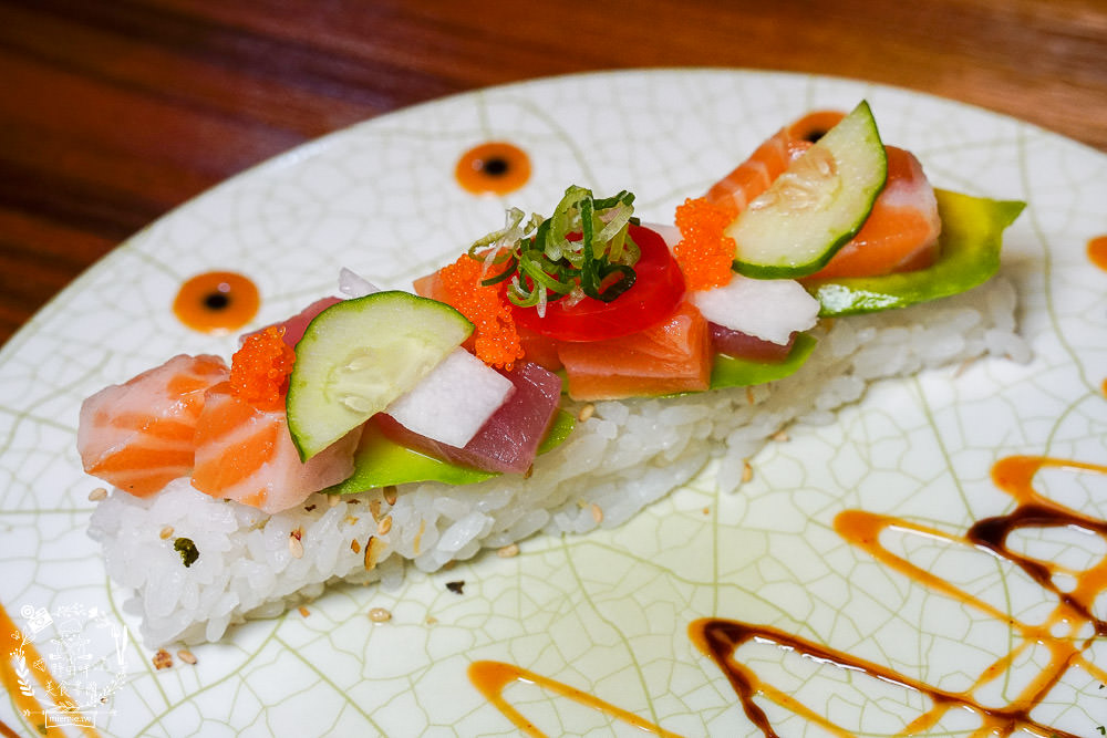 高雄串燒推薦[金鶴串場]10元串串人氣必點!餘味繞舌的月見蔥花丼