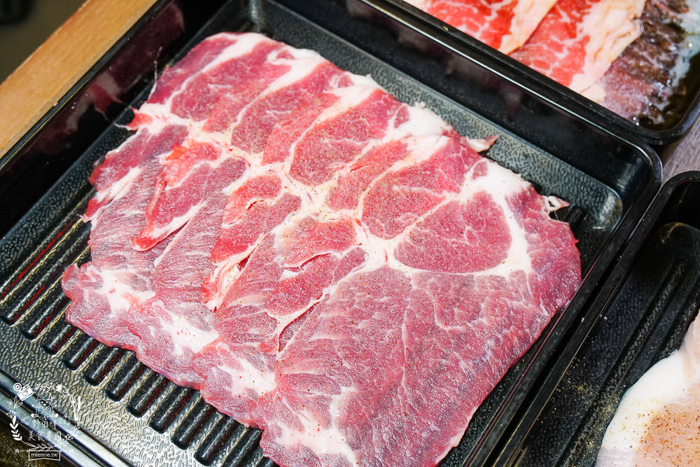高雄[鉄火燒肉PLUS燒肉吃到飽]高級牛肉|肥美生蠔|天使紅蝦|無限爽爽吃~