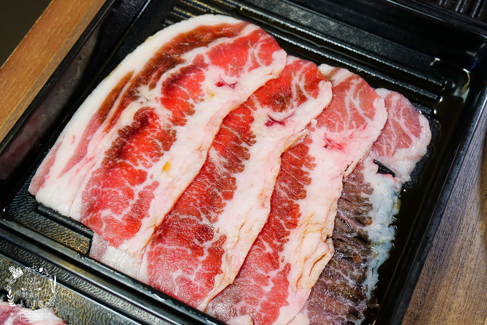 高雄[鉄火燒肉PLUS燒肉吃到飽]高級牛肉|肥美生蠔|天使紅蝦|無限爽爽吃~