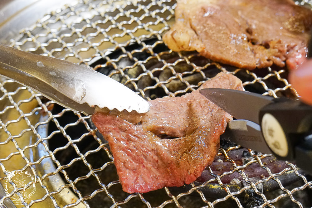 高雄[鉄火燒肉PLUS燒肉吃到飽]高級牛肉|肥美生蠔|天使紅蝦|無限爽爽吃~