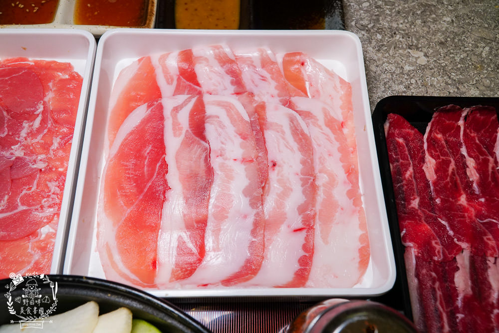 高雄[錨屋壽喜燒]顛覆大眾的高貴不貴精緻壽喜燒?精巧甜點與夢幻裝潢深得少女心!