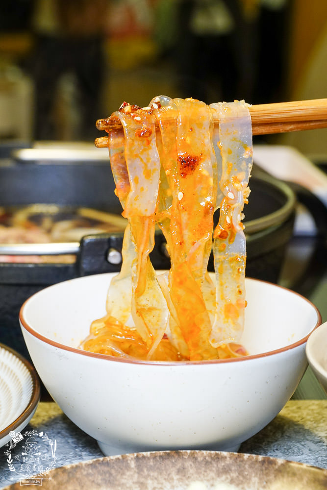 高雄[錨屋壽喜燒]顛覆大眾的高貴不貴精緻壽喜燒?精巧甜點與夢幻裝潢深得少女心!