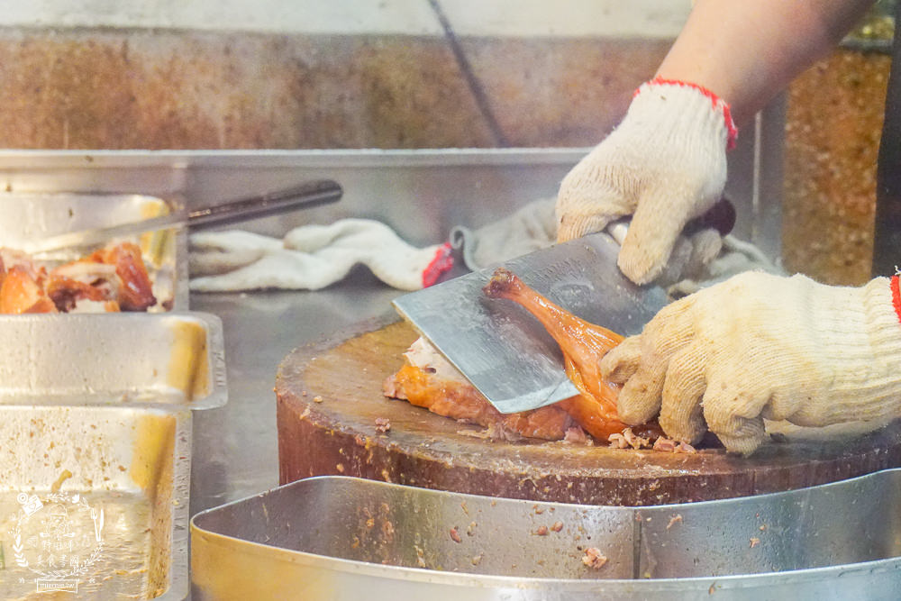 高雄[鏞記鴨莊]超多媒體報導推薦的脆皮烤鴨!鴨油酥炸鹽酥鴨無敵香酥超刷嘴!