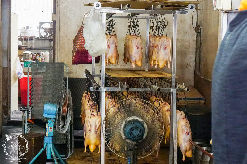 高雄[鏞記鴨莊]超多媒體報導推薦的脆皮烤鴨!鴨油酥炸鹽酥鴨無敵香酥超刷嘴!