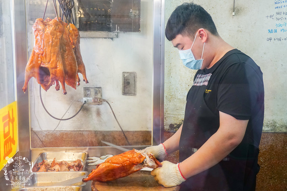 高雄[鏞記鴨莊]超多媒體報導推薦的脆皮烤鴨!鴨油酥炸鹽酥鴨無敵香酥超刷嘴!