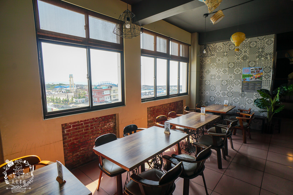 屏東[阮家茶坊天空餐廳]不用出國就能欣賞浪漫小希臘?枋寮超夢幻的景觀咖啡廳+親子餐廳!枋寮絕美海景無敵好拍!