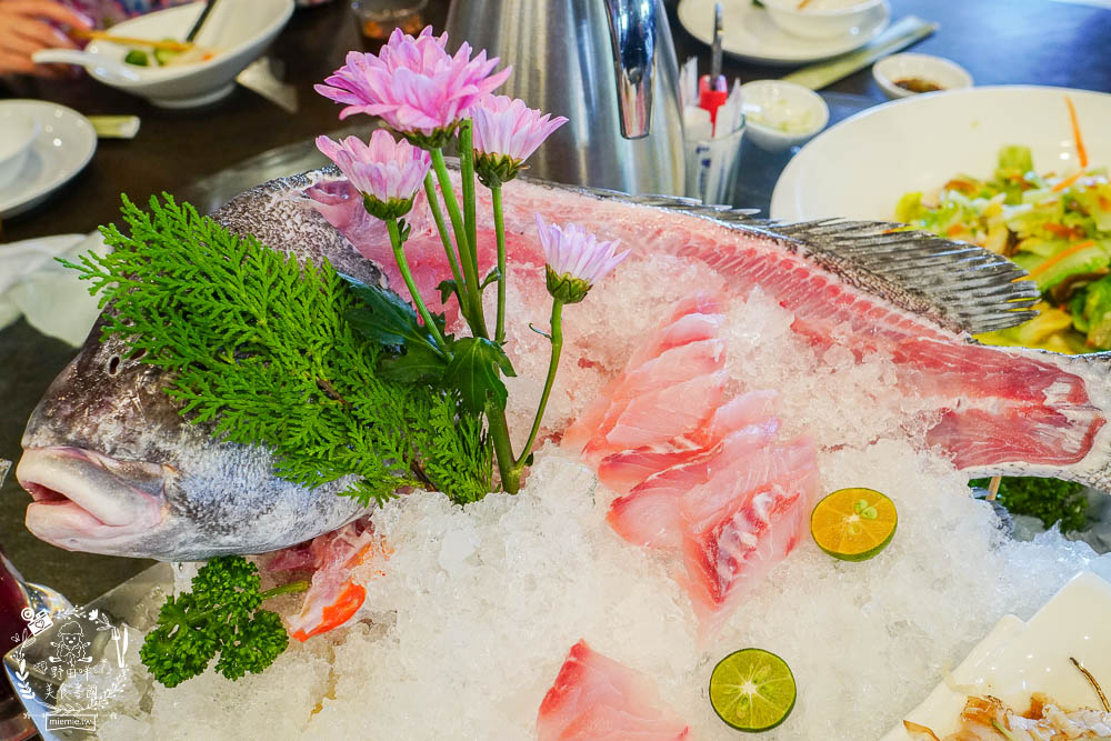 屏東[阿榮坊風味海鮮]東港超精緻又新鮮的海鮮料理餐廳!宴會聚餐都方便~