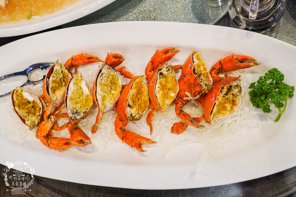 屏東[阿榮坊風味海鮮]東港超精緻又新鮮的海鮮料理餐廳!宴會聚餐都方便~