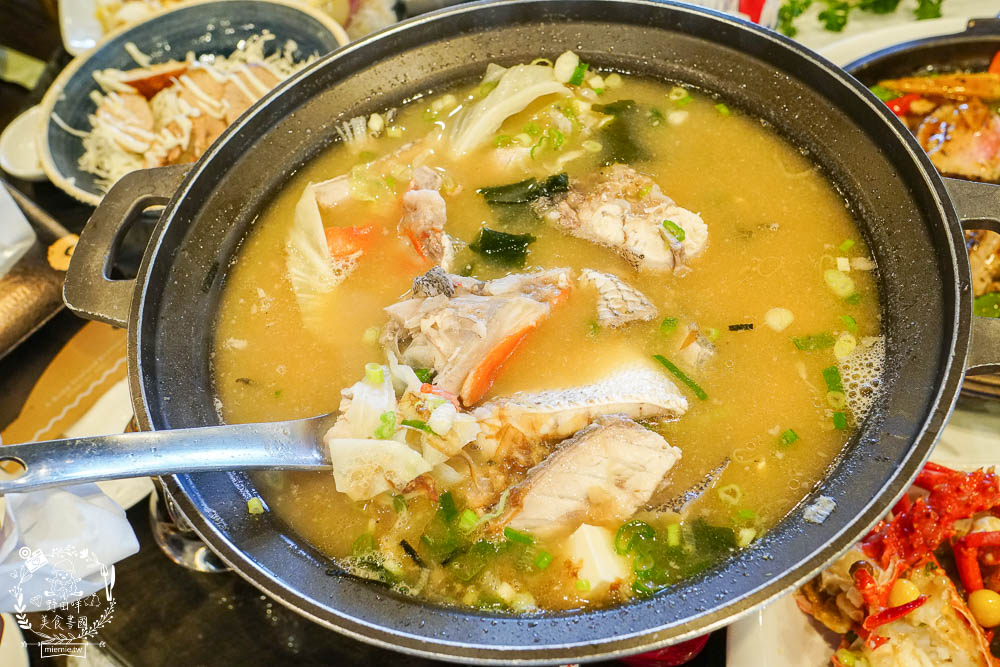 屏東[阿榮坊風味海鮮]東港超精緻又新鮮的海鮮料理餐廳!宴會聚餐都方便~