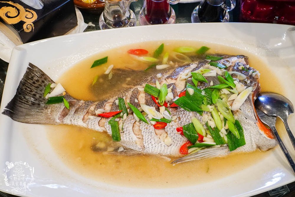 屏東[阿榮坊風味海鮮]東港超精緻又新鮮的海鮮料理餐廳!宴會聚餐都方便~