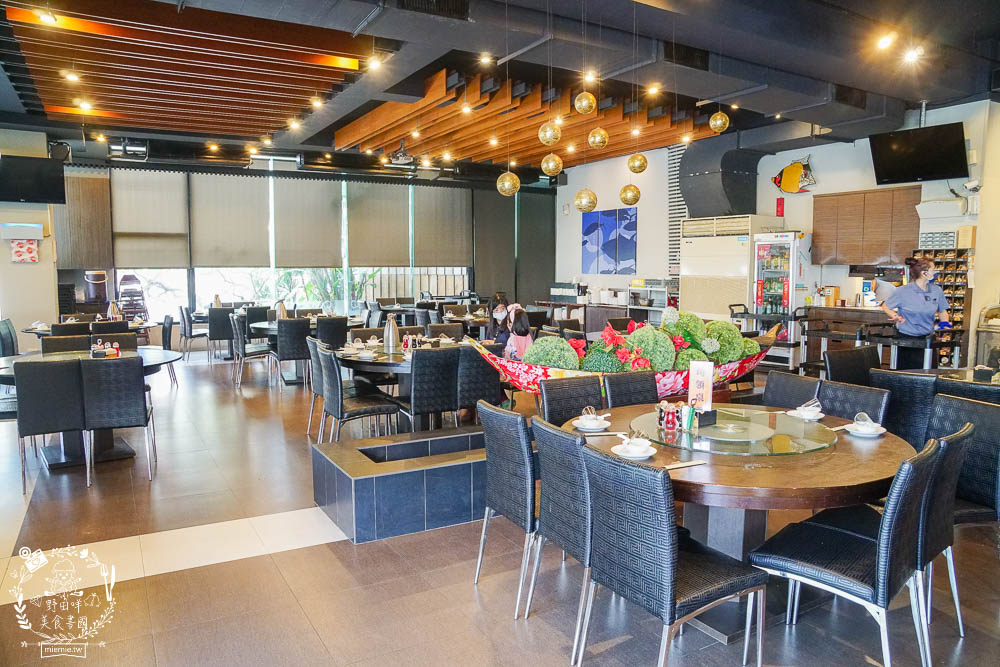 屏東[阿榮坊風味海鮮]東港超精緻又新鮮的海鮮料理餐廳!宴會聚餐都方便~