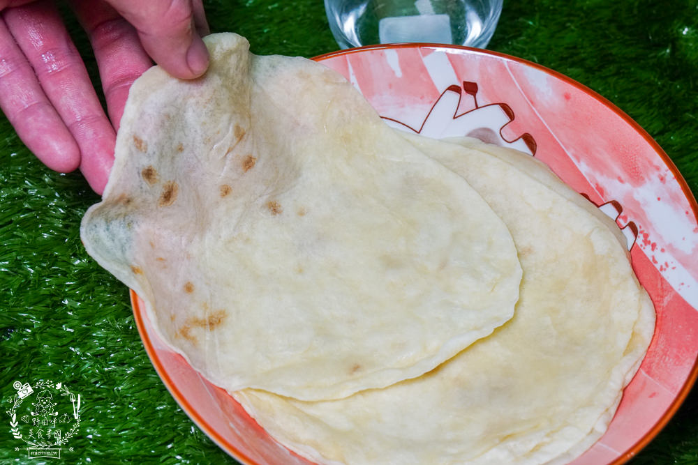 高雄[阿石烤鴨]鳳山五甲超人氣排隊烤鴨!烤鴨三吃人氣必點!鹽酥鴨香酥超刷嘴!鳳山烤鴨推薦!