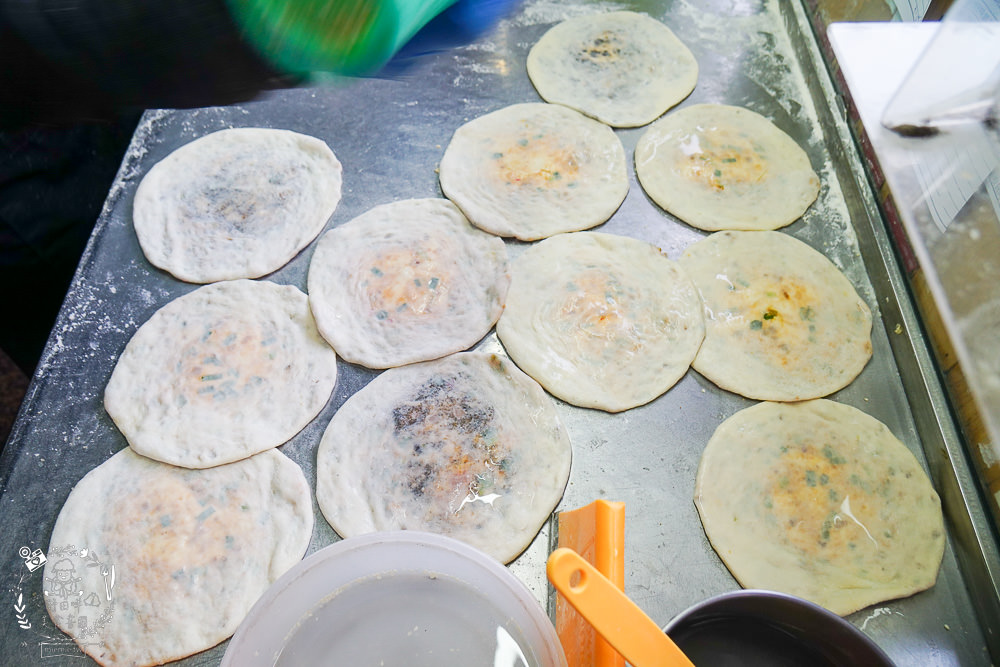 陳記荊州鍋盔楠梓店|高雄也能吃到中國北方特有的平民小吃!每到點心時間就要等候20分鐘以上?