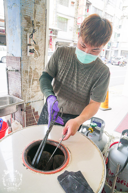 高雄陳記荊州鍋盔(鳳山店)中國北方特有的平民小吃!豬肉+紅糖的怪味超多人喜愛? - 第21張圖 高雄陳記荊州鍋盔(鳳山店)中國北方特有的平民小吃!豬肉+紅糖的怪味超多人喜愛?