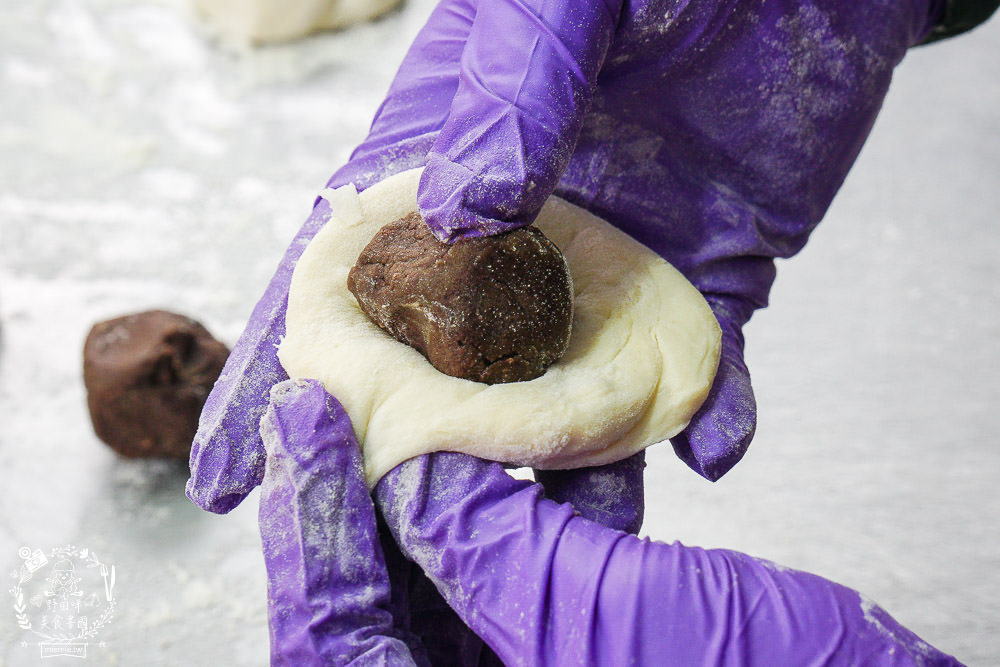 高雄陳記荊州鍋盔(鳳山店)中國北方特有的平民小吃!豬肉+紅糖的怪味超多人喜愛? - 第15張圖 高雄陳記荊州鍋盔(鳳山店)中國北方特有的平民小吃!豬肉+紅糖的怪味超多人喜愛?